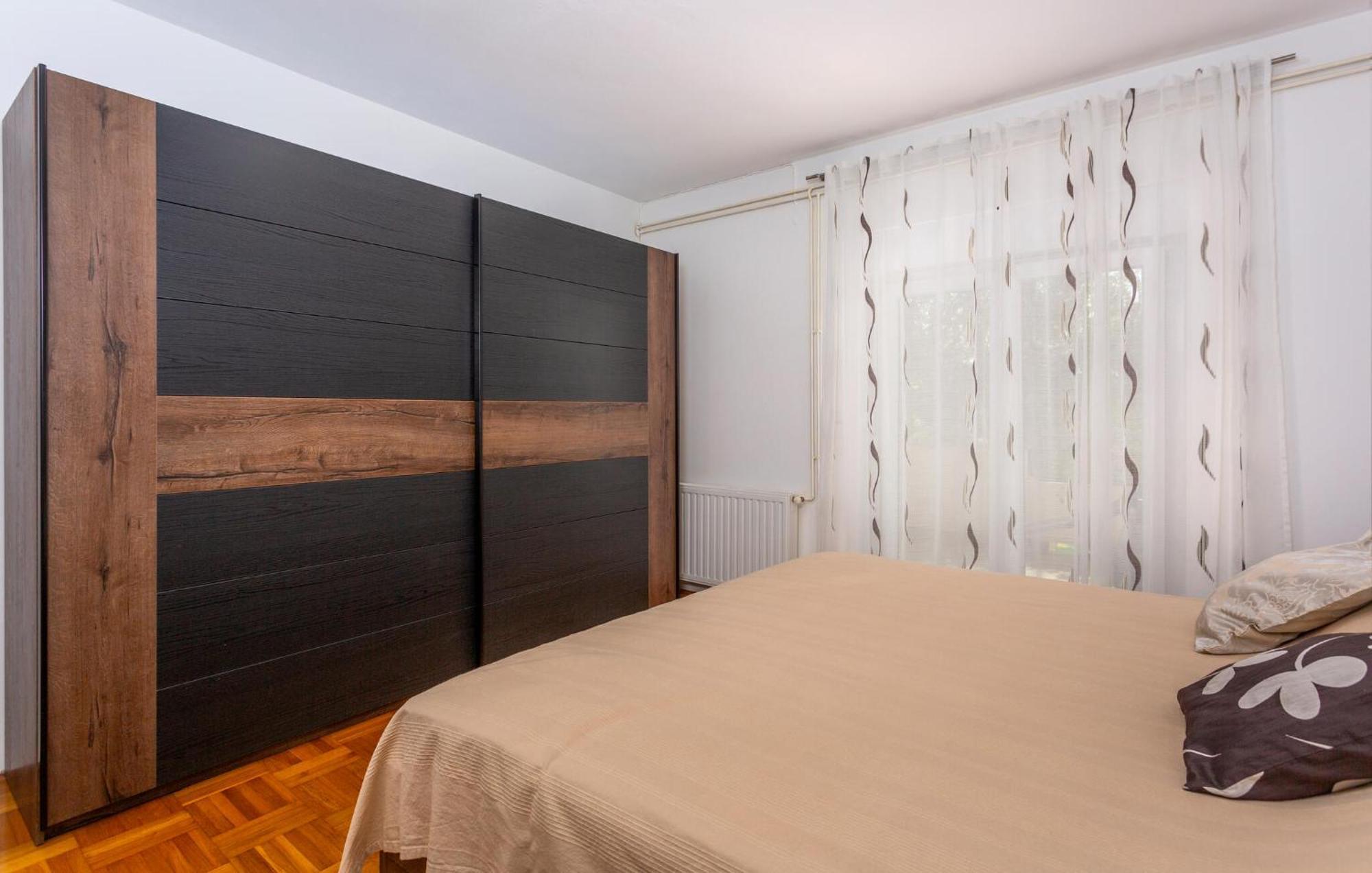 Stunning Apartment In Krk With Kitchen 克尔克 外观 照片