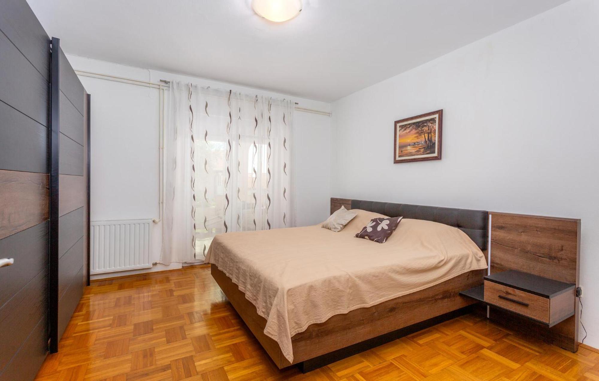 Stunning Apartment In Krk With Kitchen 克尔克 外观 照片